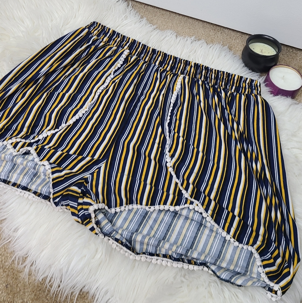 Rue 21 Plus 2X Striped Frilled Boho Shorts